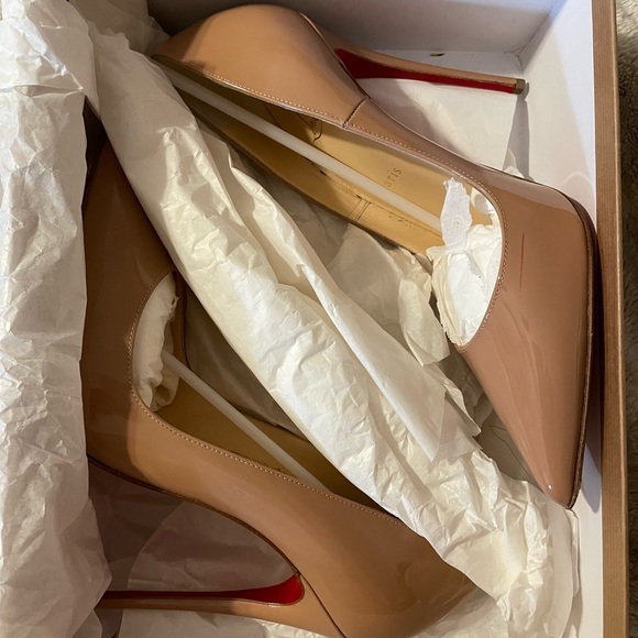 Authentic Christian Louboutin So Kate Pumps - Picture 4 of 10